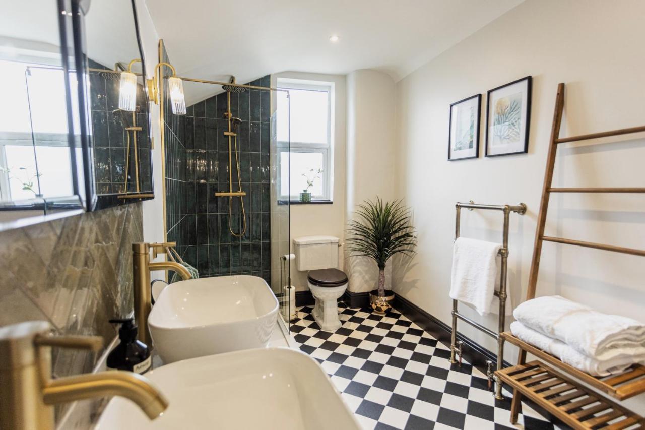 Holiday home Townhouse: Luxurious Renovation Near Theater District *