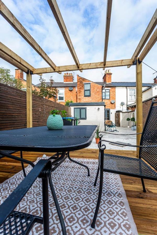 Townhouse: Luxurious Renovation Near Theater District Holiday home