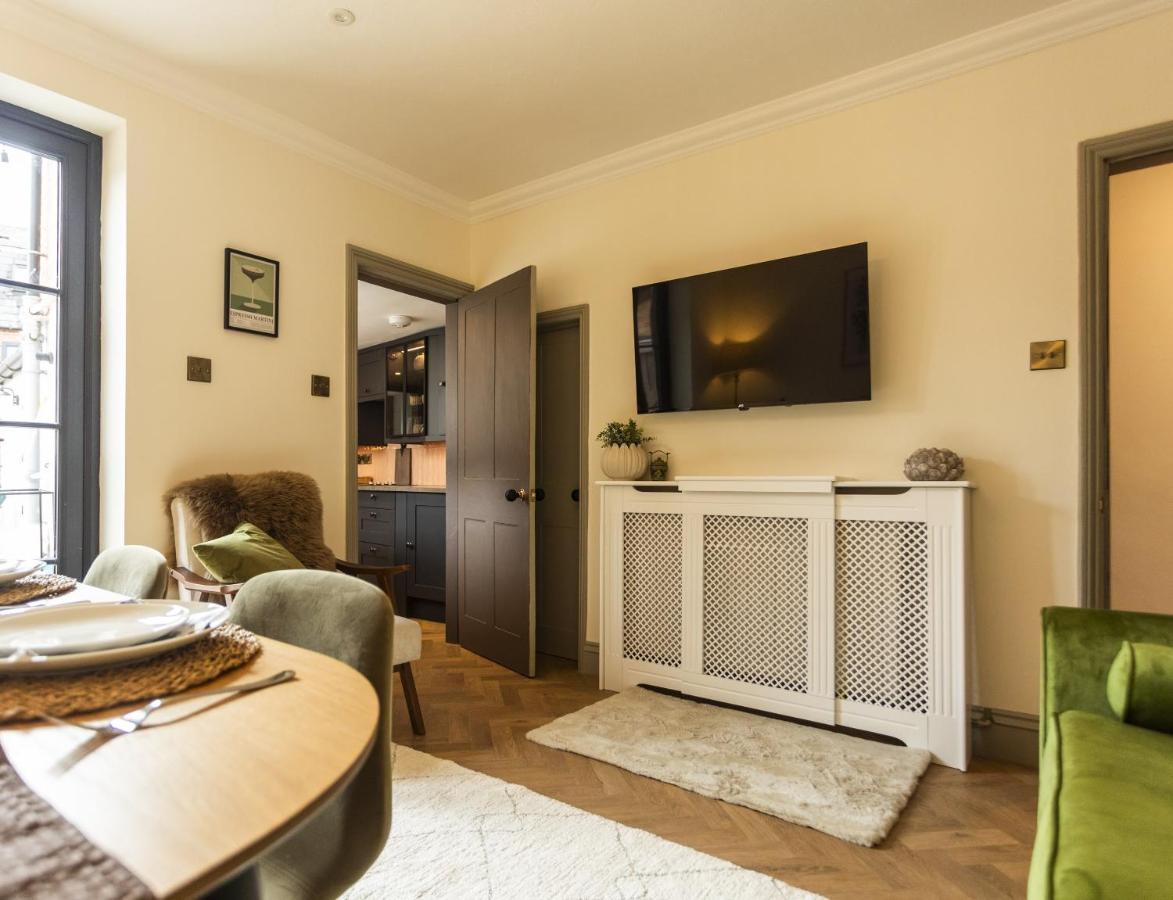 Townhouse: Luxurious Renovation Near Theater District * Stratford-upon-Avon